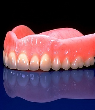 Съемные нейлоновые протезы с импортными зубами